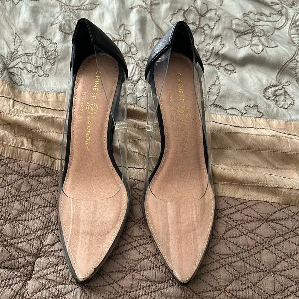 Chinese Laundry | Romance Pump Size 5